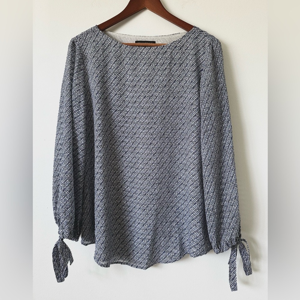 Banana Republic Boatneck Puff Sleeve Printed Blouse with Tie Cuffs Size M Tall